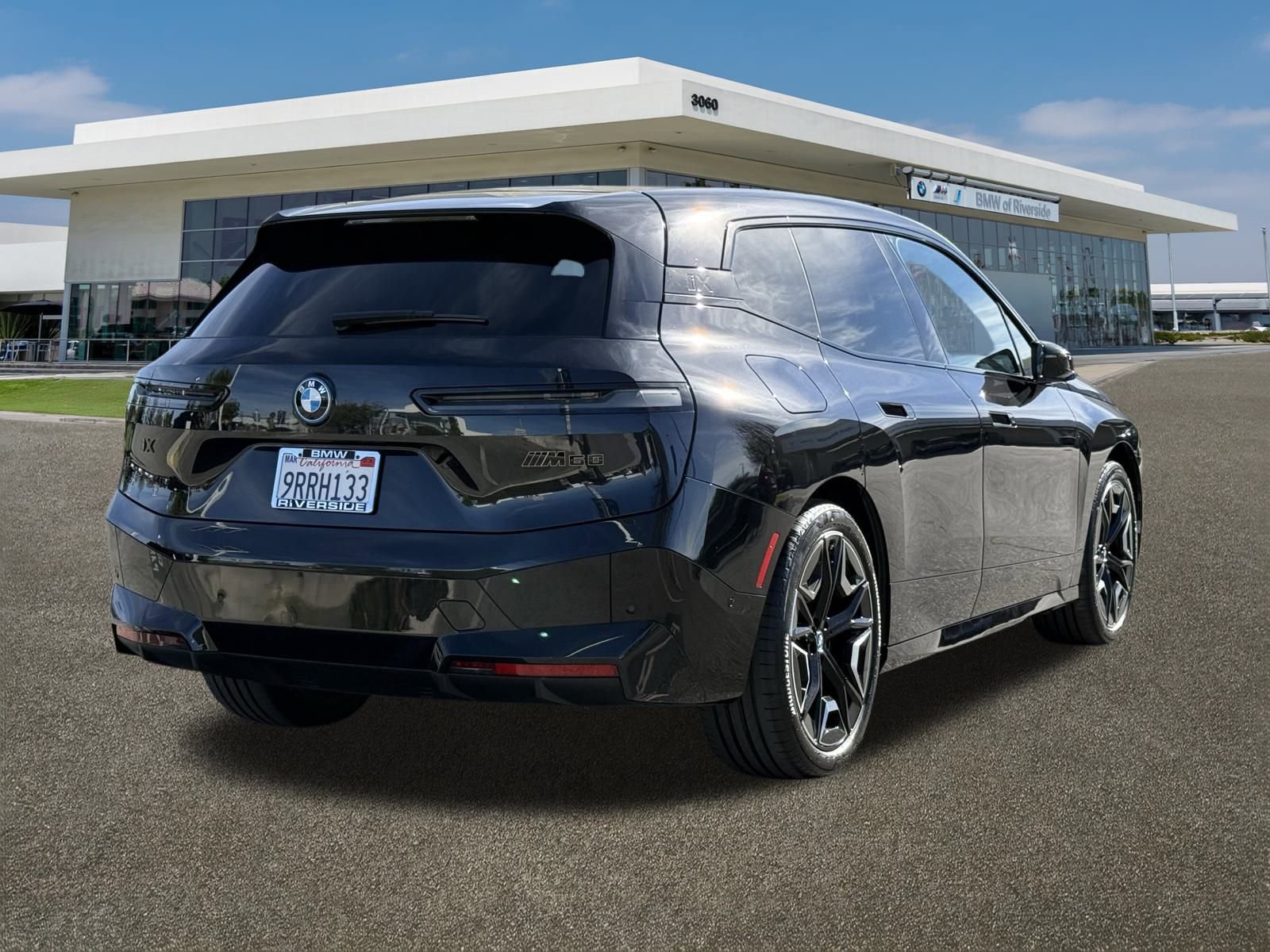 Used 2025 BMW iX M60 image 10