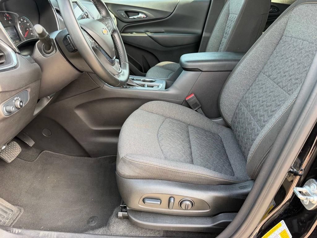 Used 2024 Chevrolet Equinox LT AWD/4WD image 10