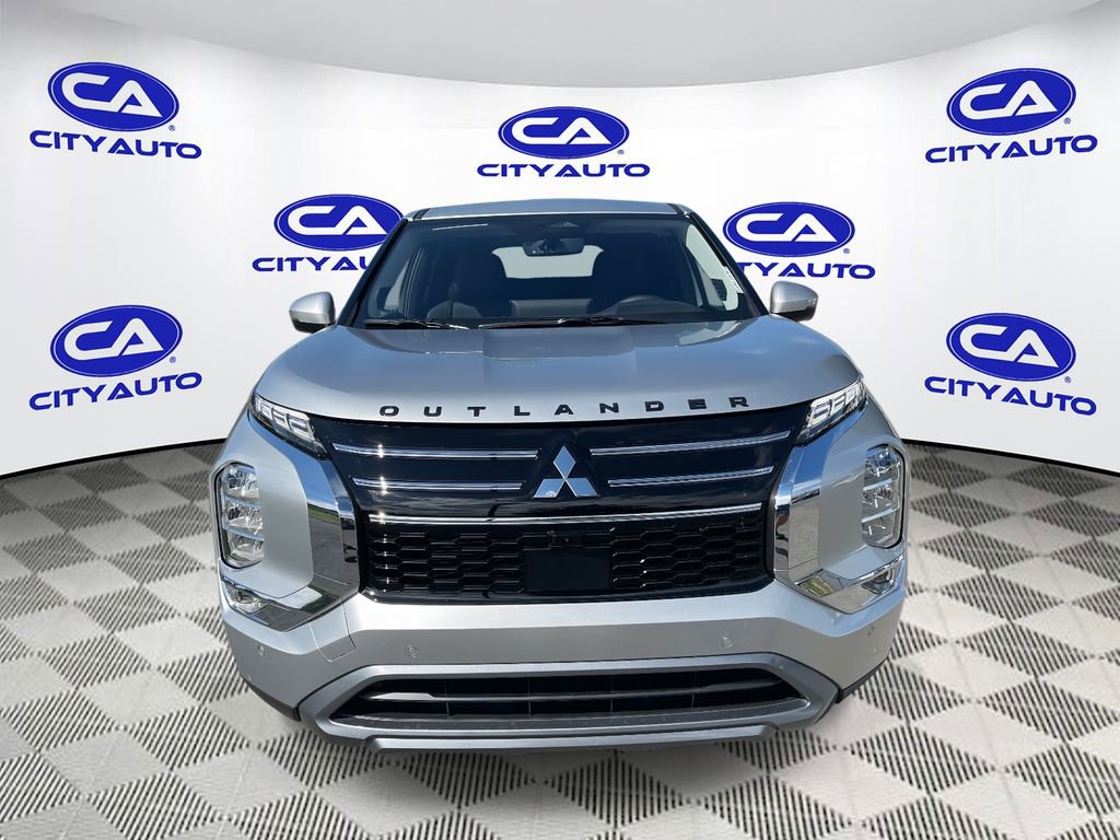 New 2025 Mitsubishi Outlander SE image 8