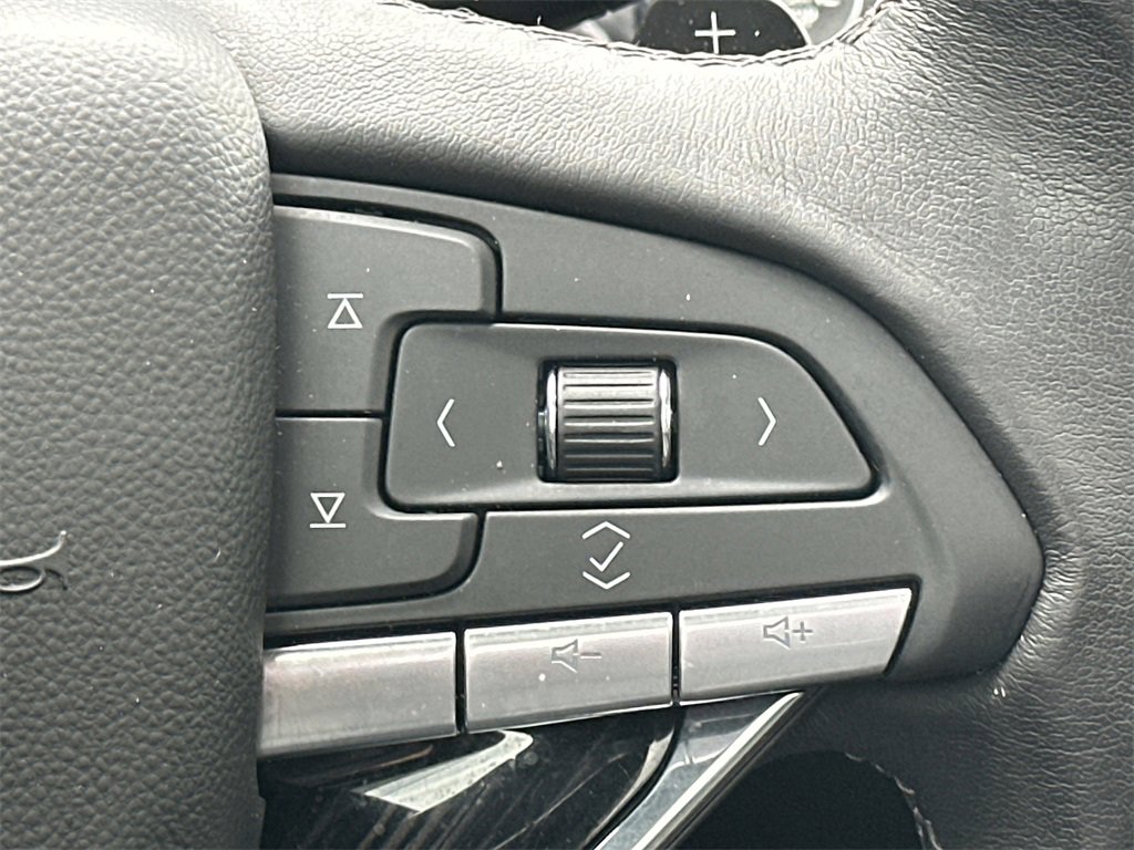 Used 2023 Cadillac XT6 Premium Luxury w/ Technology Package image 26