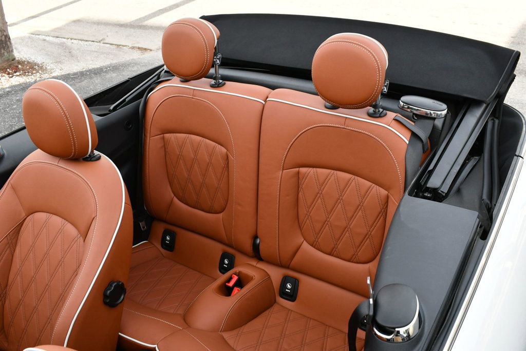 Used 2023 MINI Cooper S image 15