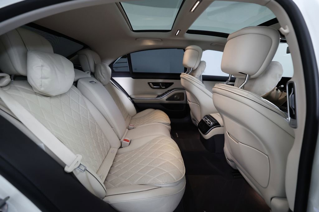 Used 2023 Mercedes-Benz S 580 4MATIC Sedan image 11