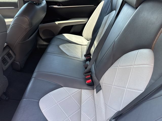 Used 2018 Toyota Camry XLE FWD image 22
