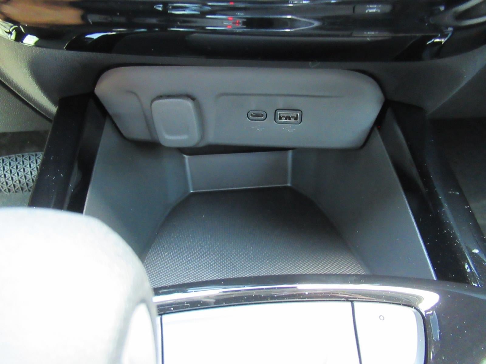 New 2026 Chevrolet Trax LT w/ Driver Confidence Package FWD image 28
