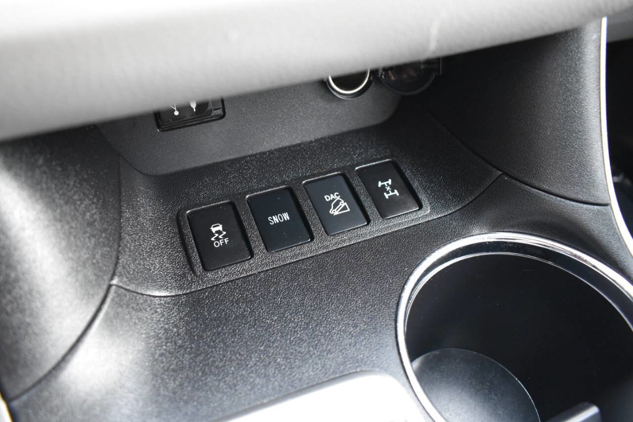 Used 2015 Toyota Highlander XLE AWD/4WD image 33