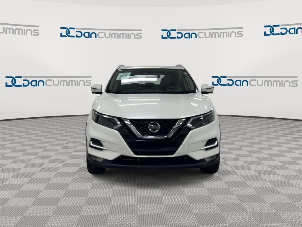 Used 2022 Nissan Rogue Sport SL w/ Premium Package image 3