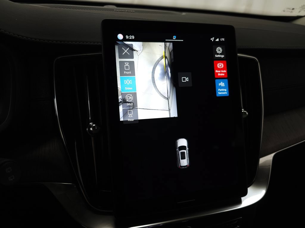 Certified 2026 Volvo XC90 B6 Ultra AWD/4WD image 33