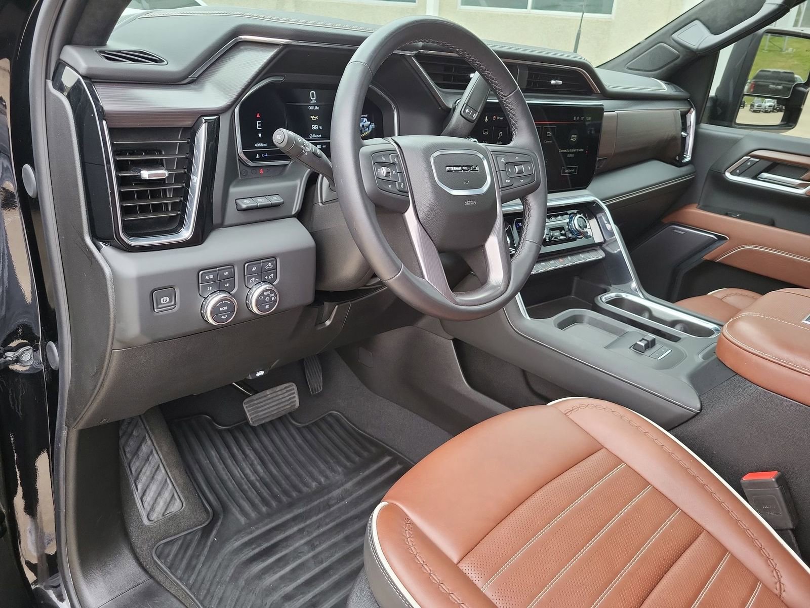 Used 2025 GMC Sierra 2500 Denali Ultimate AWD/4WD image 10