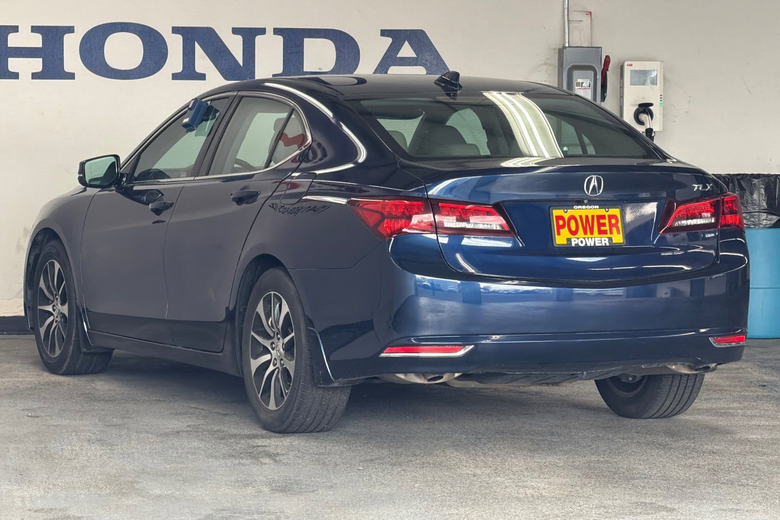 Used 2015 Acura TLX image 5