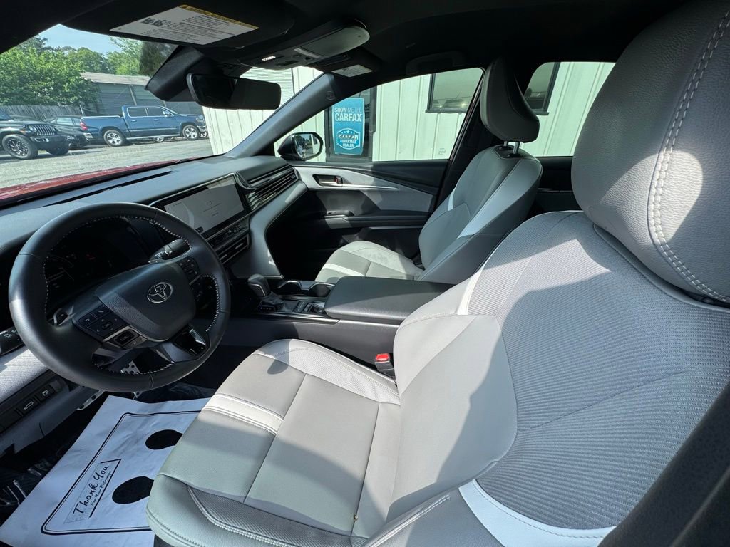 Used 2026 Toyota Camry SE w/ Multimedia Upgrade Package FWD image 11