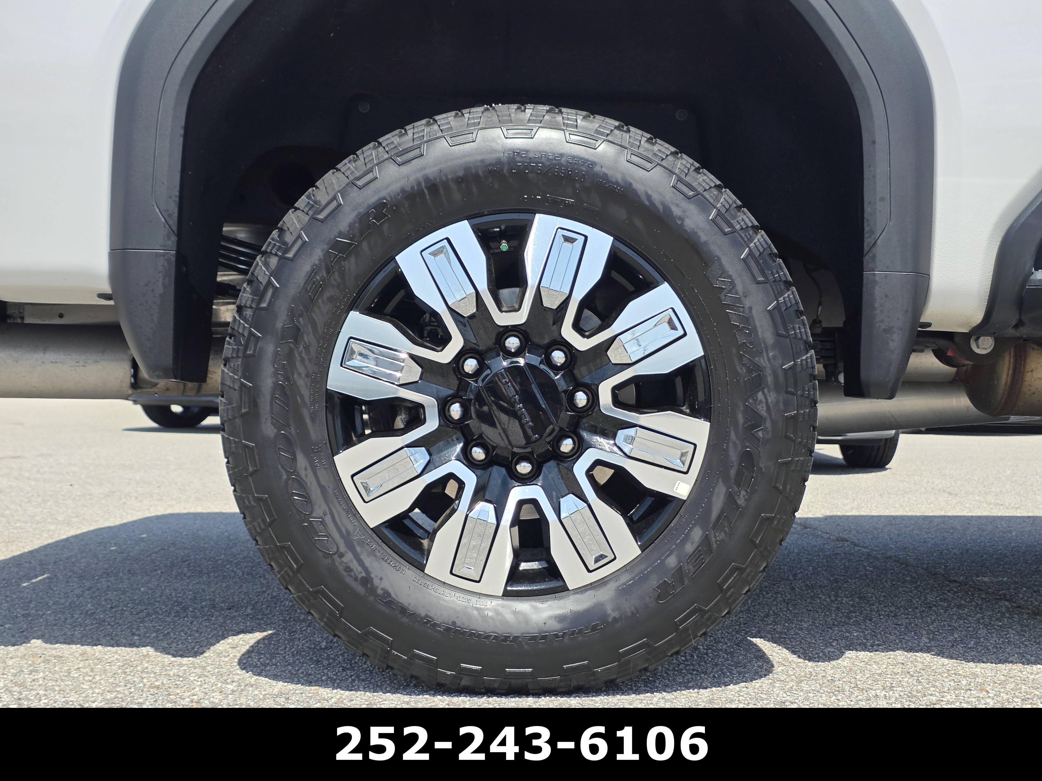 Used 2025 GMC Sierra 2500 Denali w/ Denali Reserve Package AWD/4WD image 46