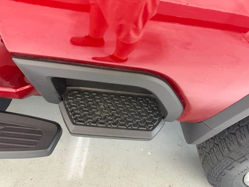 Used 2026 Chevrolet Silverado 2500 LTZ w/ LTZ Premium Package image 37