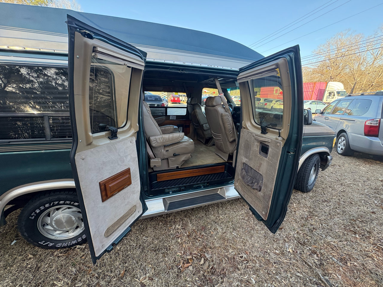 Used 1995 Ford E-150 and Econoline 150 image 9