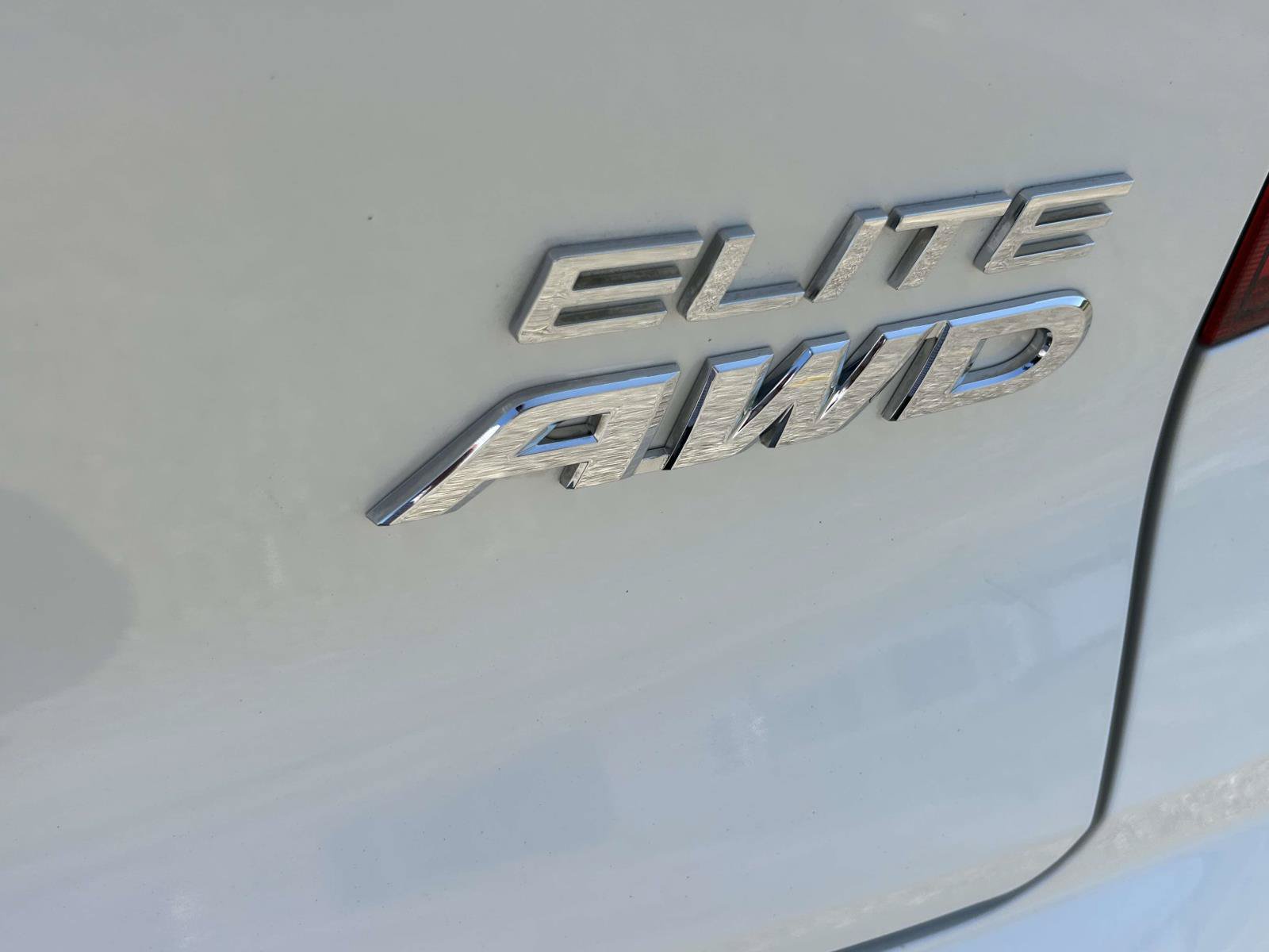 Certified 2018 Honda Pilot Elite image 6