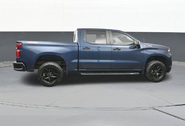 Used 2020 Chevrolet Silverado 1500 LT Trail Boss AWD/4WD image 17
