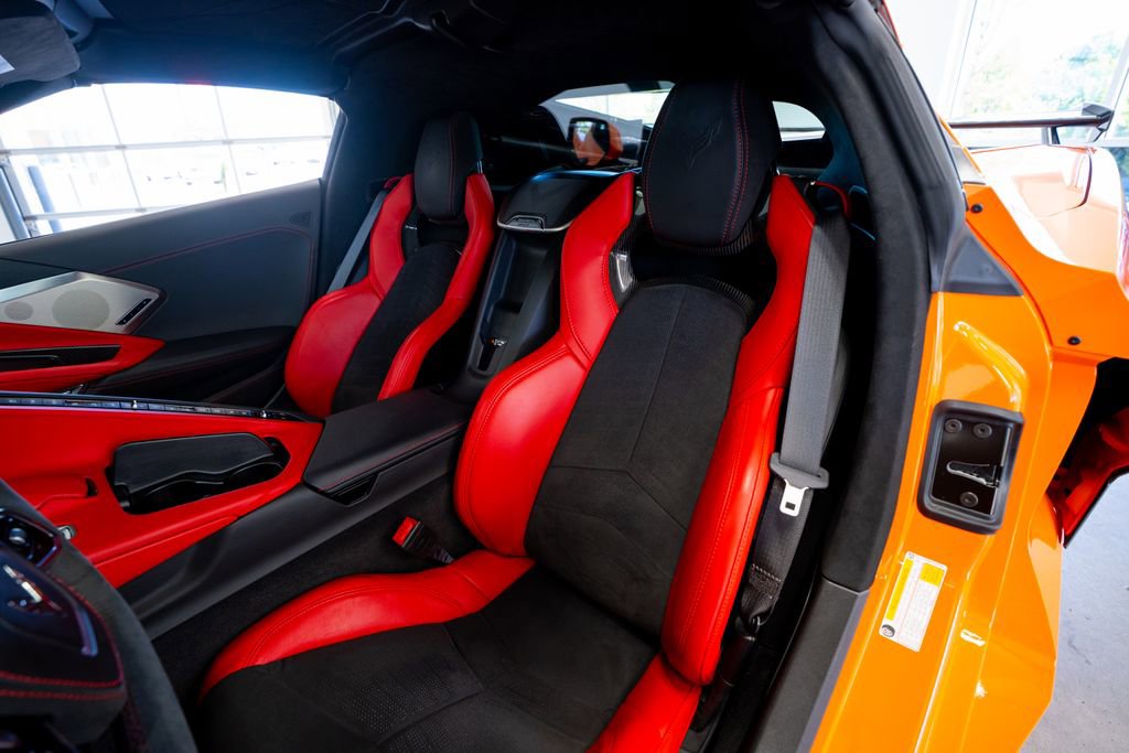 Used 2023 Chevrolet Corvette Stingray Premium Cpe w/ Z51 Performance Package RWD image 29
