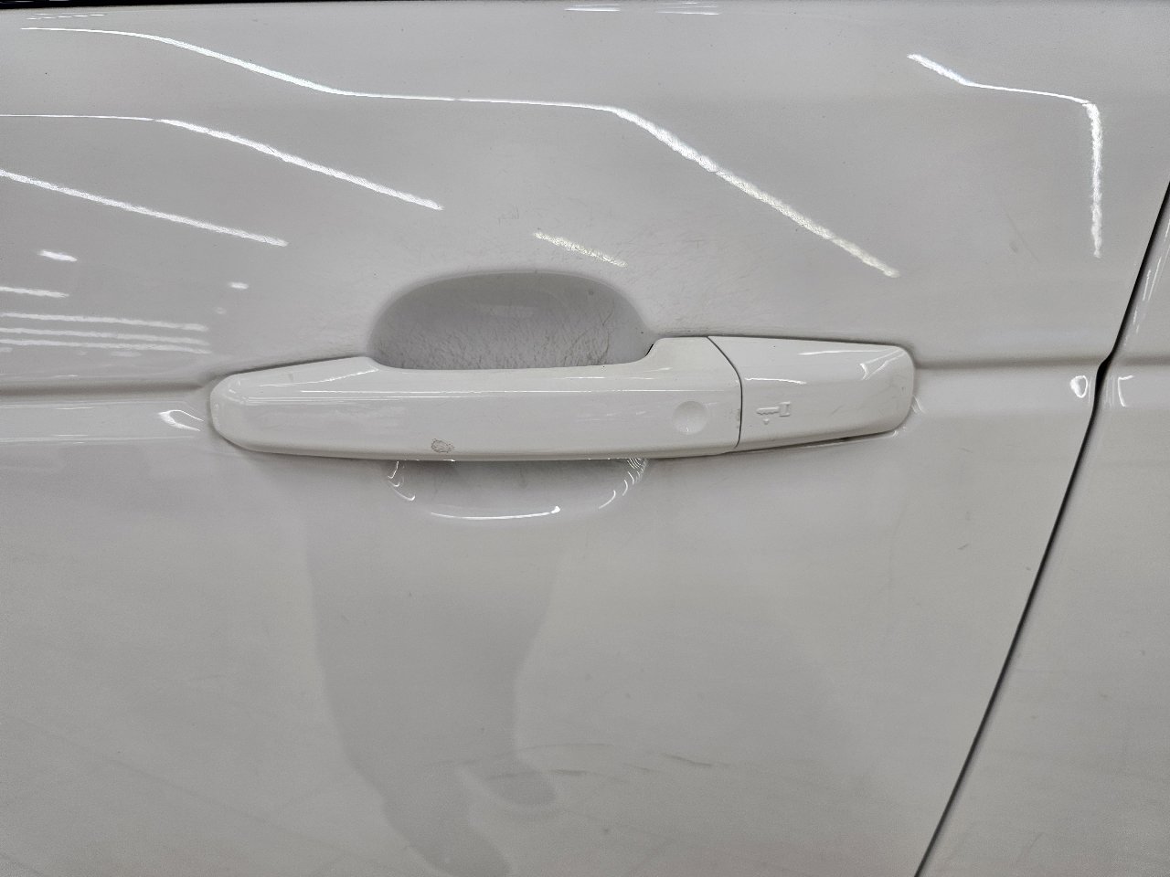 Used 2017 Land Rover Range Rover HSE image 12