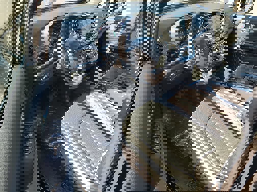 Used 2026 Chrysler Pacifica Limited image 12