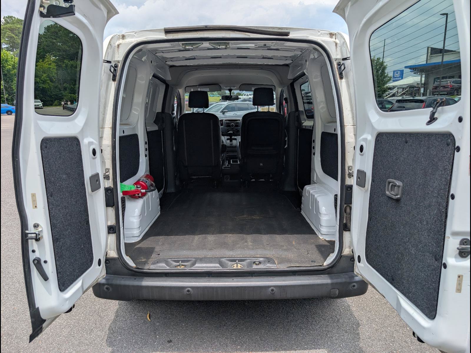 Used 2015 Nissan NV200 SV w/ Back Door Glass Package FWD image 19