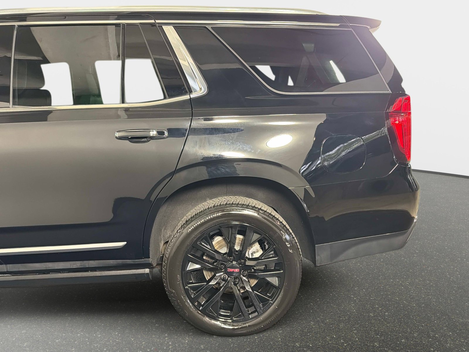 Used 2024 GMC Yukon Denali AWD/4WD image 15