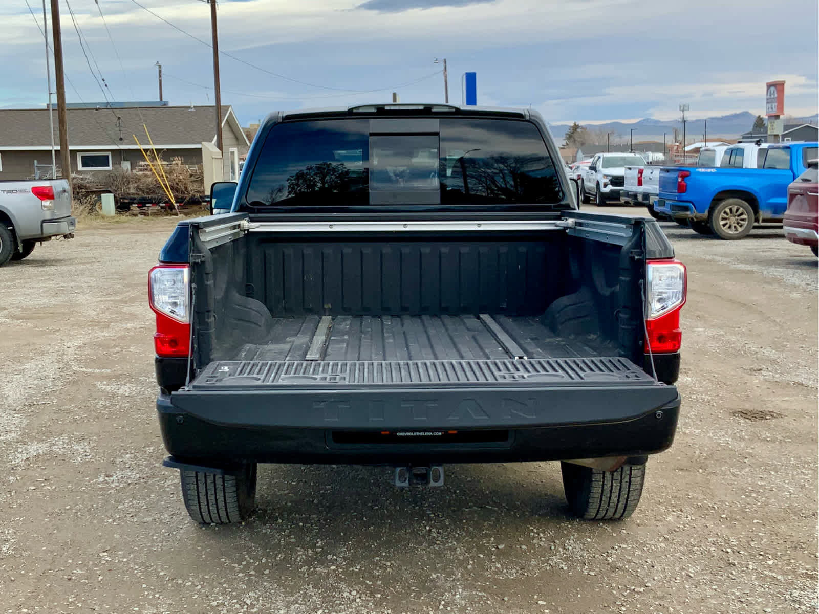 Used 2018 Nissan Titan PRO-4X image 24