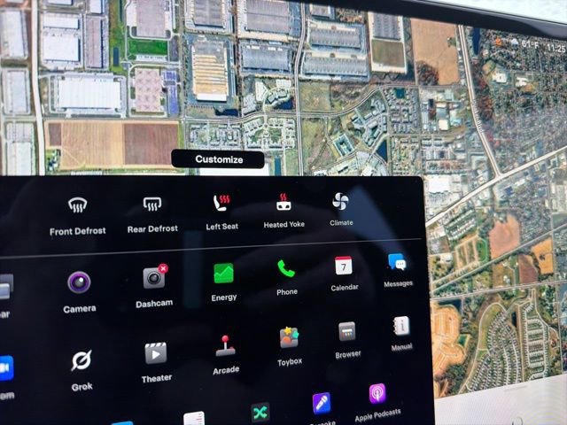 Used 2021 Tesla Model S Plaid image 41