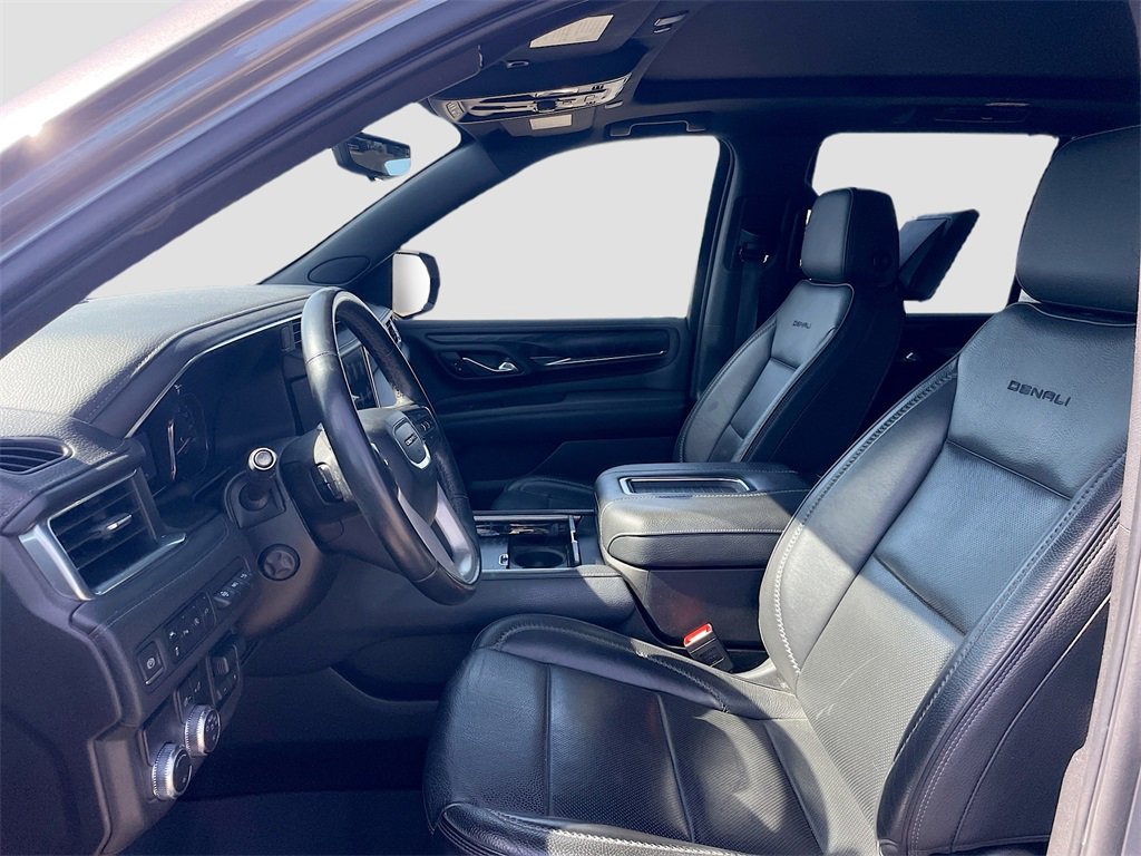 Used 2021 GMC Yukon Denali w/ Denali Ultimate Package image 11