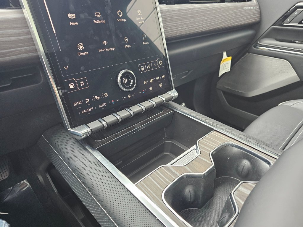 Used 2025 GMC Sierra EV Denali AWD/4WD image 29