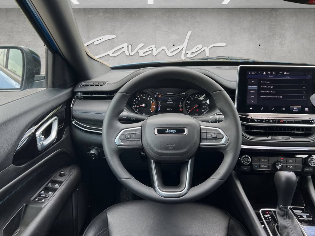 Used 2026 Jeep Compass Latitude AWD/4WD image 21