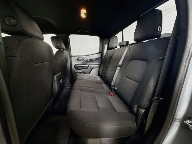 Used 2023 Chevrolet Colorado Trail Boss w/ Technology Package AWD/4WD image 23