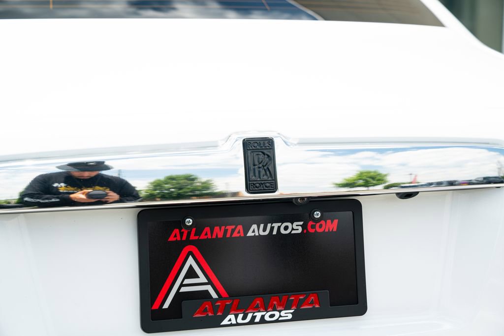 Used 2010 Rolls-Royce Ghost RWD image 17