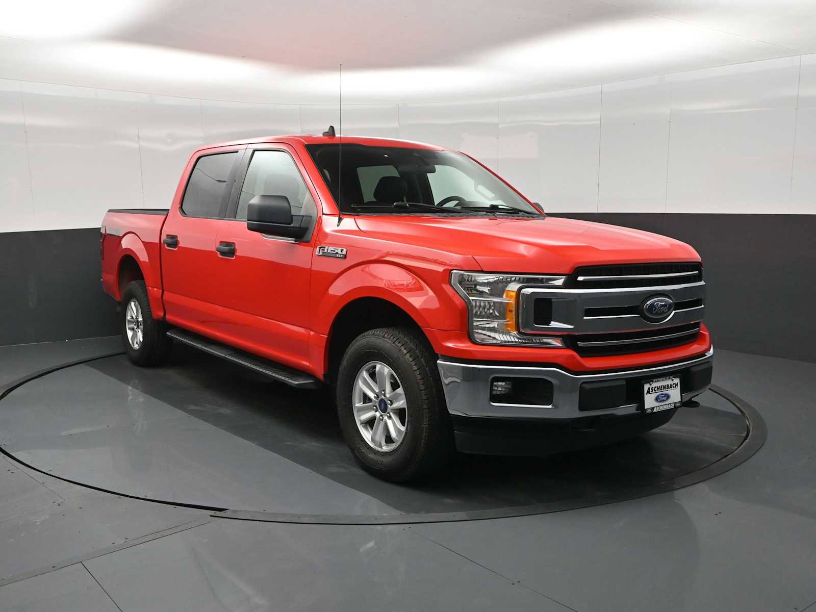 Used 2020 Ford F150 XLT image 2