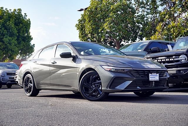 New 2026 Hyundai Elantra Sport FWD image 2