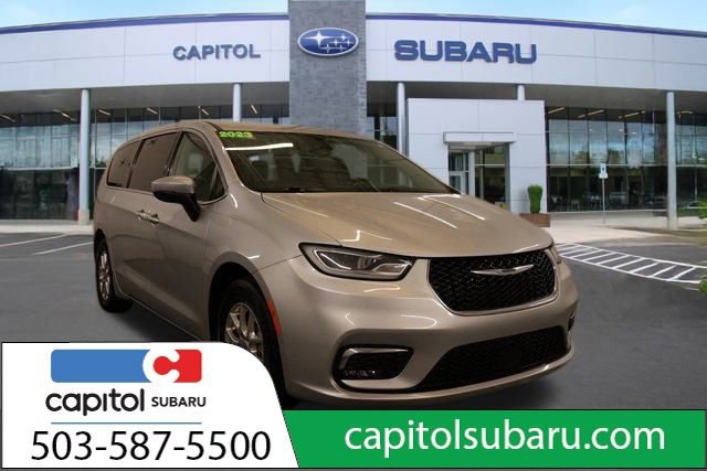 Used 2023 Chrysler Pacifica Touring-L image 1
