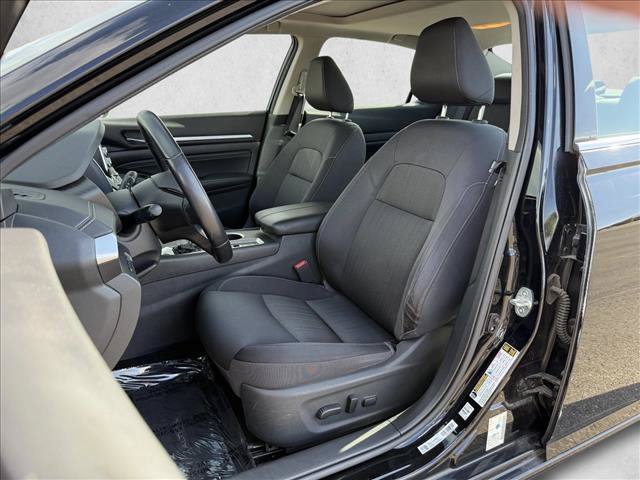 Used 2019 Nissan Altima 2.5 SV FWD image 10