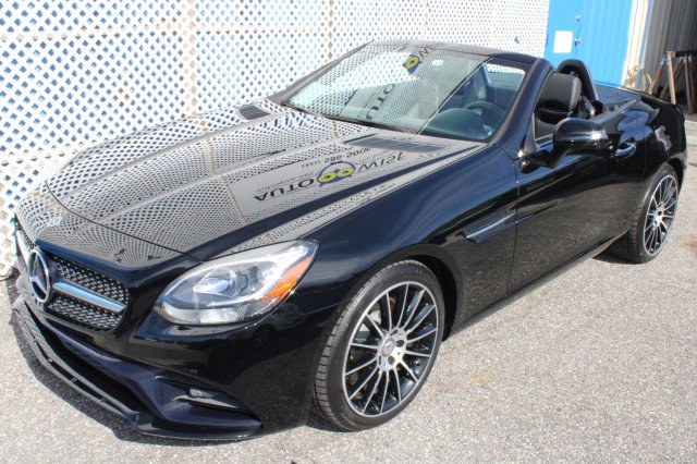 Used 2019 Mercedes-Benz SLC 300 image 3