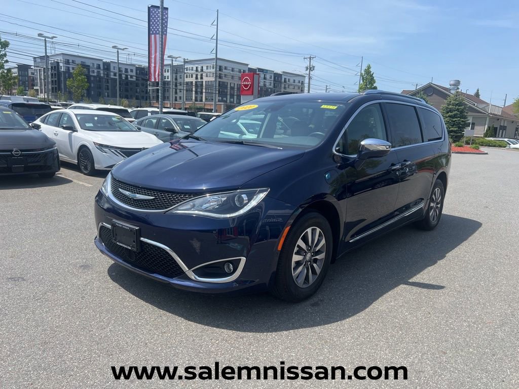 Used 2020 Chrysler Pacifica Limited FWD image 3