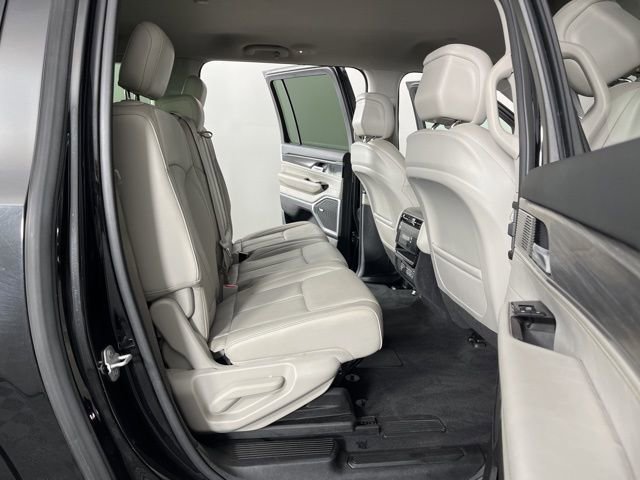 Used 2024 Jeep Wagoneer L Series II w/ Flexible Seating Group image 50