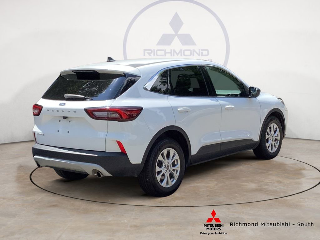 Used 2023 Ford Escape Active image 3