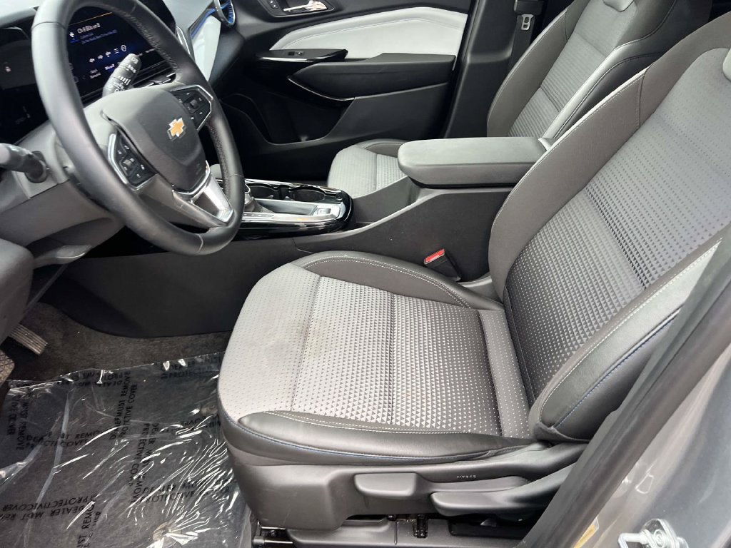 Used 2024 Chevrolet Trax LT w/ Driver Confidence Package FWD image 14