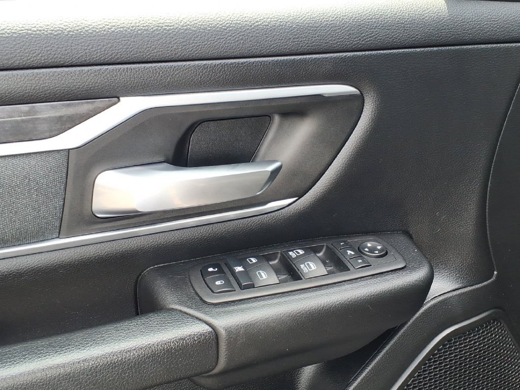 Used 2023 RAM 1500 Big Horn AWD/4WD image 4