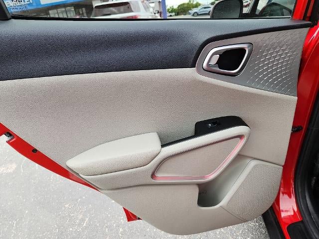 Used 2023 Kia Soul LX FWD image 14