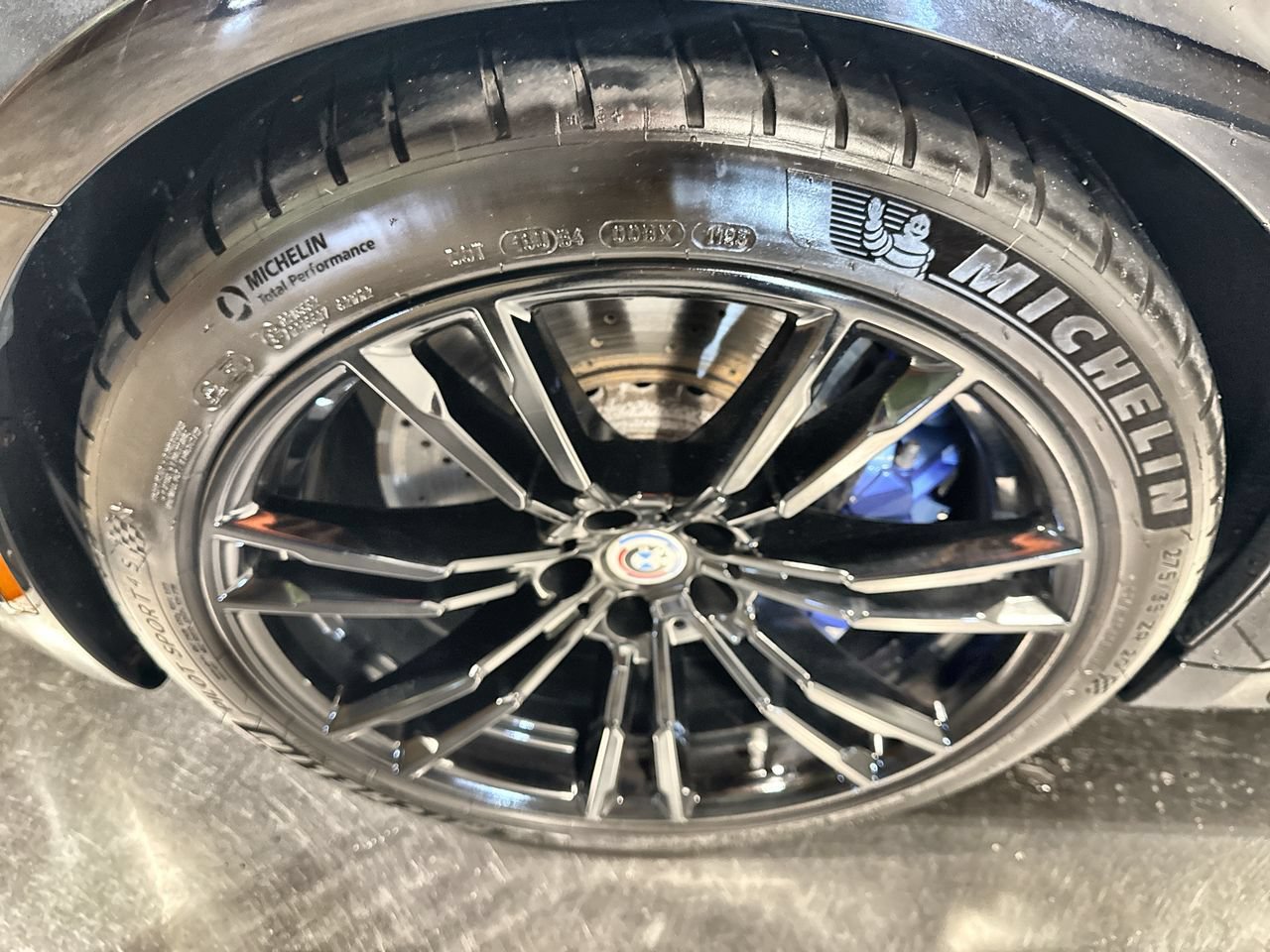 Used 2022 BMW M5 w/ Executive Package AWD/4WD image 6