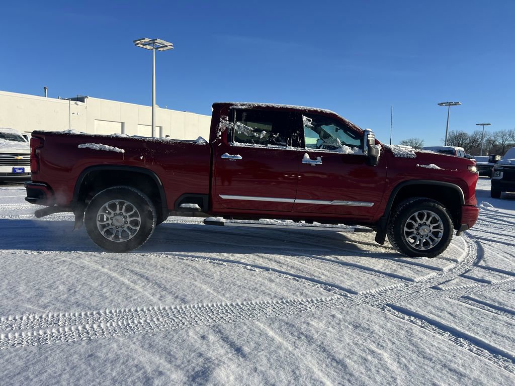 Certified 2024 Chevrolet Silverado 3500 High Country w/ Technology Package image 12