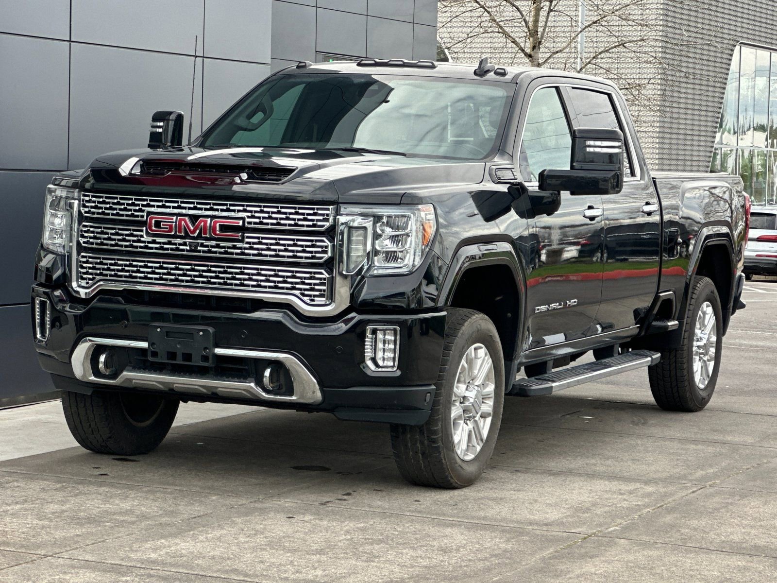 Used 2020 GMC Sierra 3500 Denali w/ Denali Ultimate Package image 7
