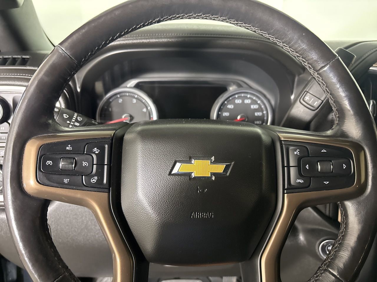 Used 2020 Chevrolet Silverado 3500 High Country w/ Technology Package image 14