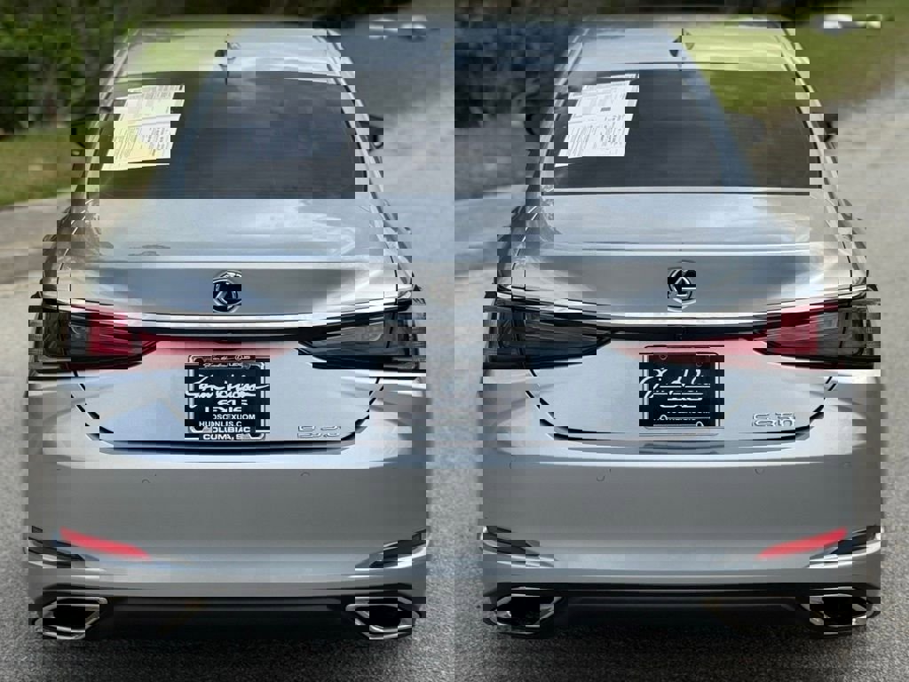 Certified 2022 Lexus ES 350 w/ Premium Package image 12