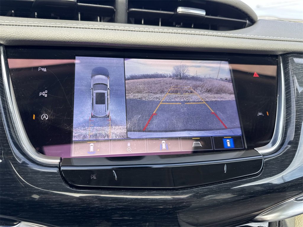 Used 2023 Cadillac XT6 Premium Luxury w/ Technology Package image 17