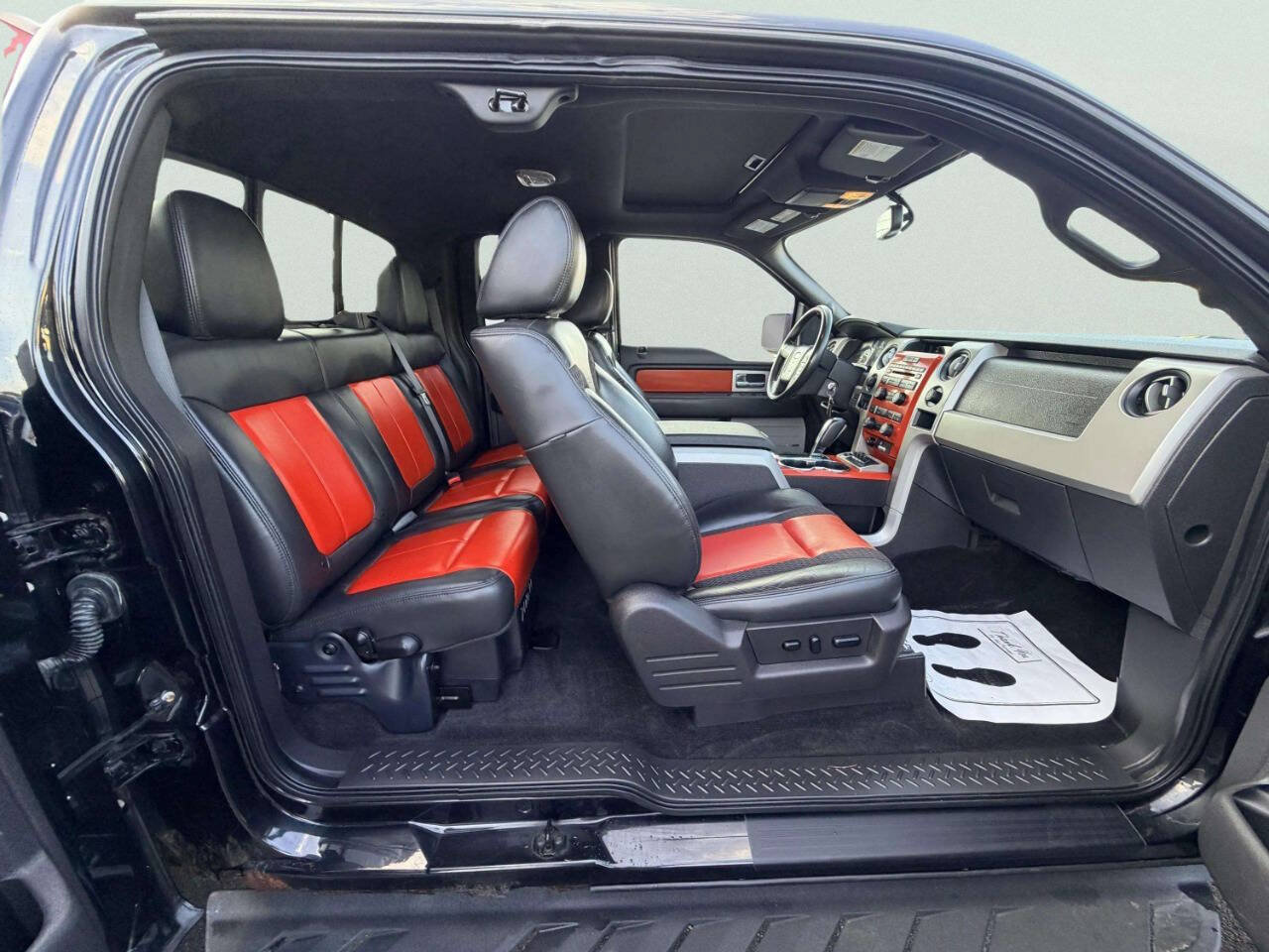 Used 2010 Ford F150 Raptor AWD/4WD image 23