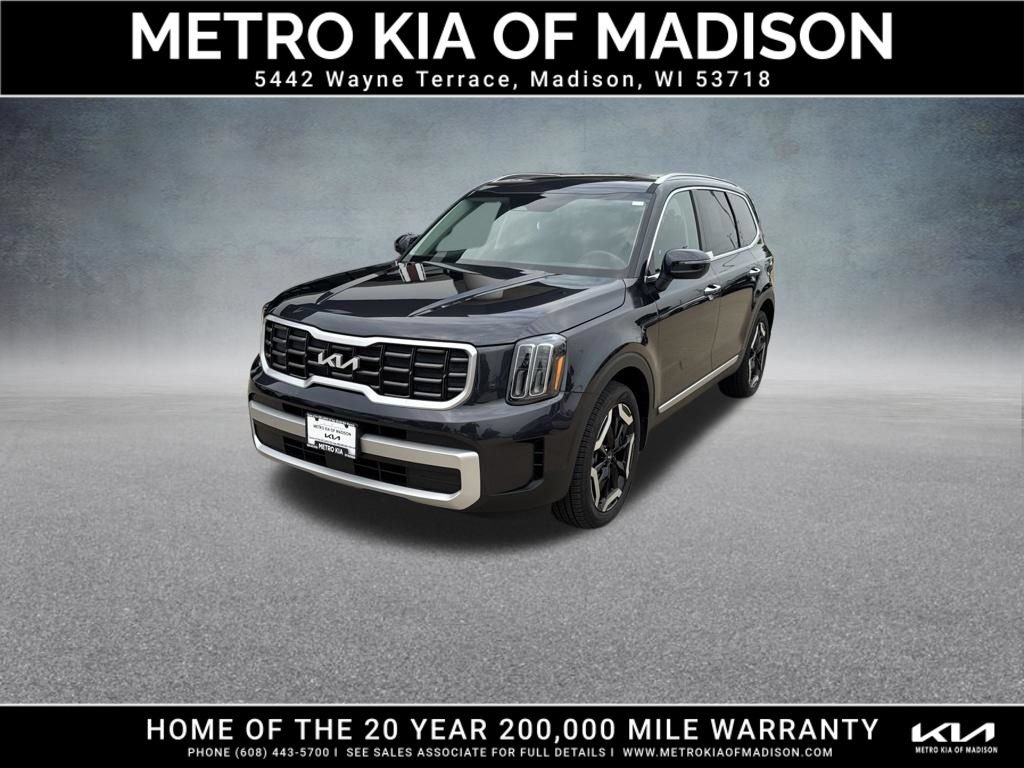 Used 2025 Kia Telluride S AWD/4WD image 1